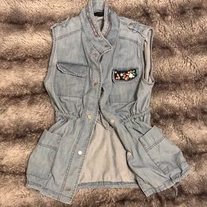 Jean Vest